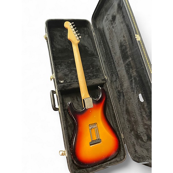 Used 2014 Fender 1965 American Vintage Stratocaster sunburst Solid Body Electric Guitar