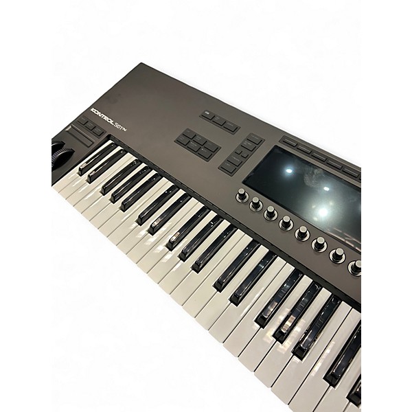 Used Native Instruments Komplete Kontrol S61 MK2 MIDI Controller