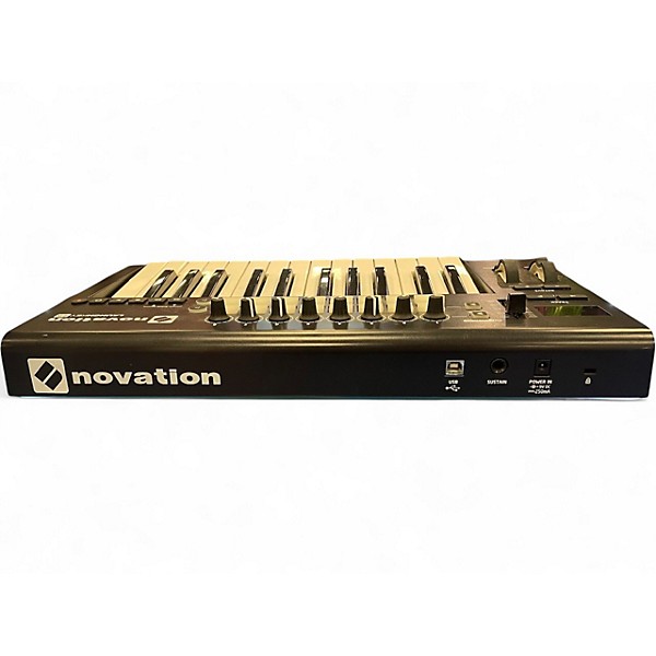 Used Novation Launchkey 25 Key MK2 MIDI Controller