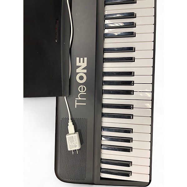 Used The ONE Music Group Smart Keyboard Keyboard Workstation
