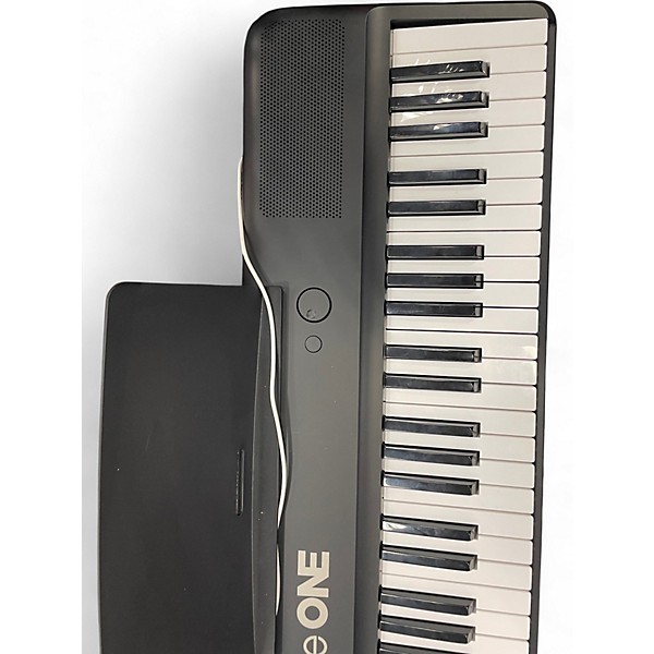 Used The ONE Music Group Smart Keyboard Keyboard Workstation