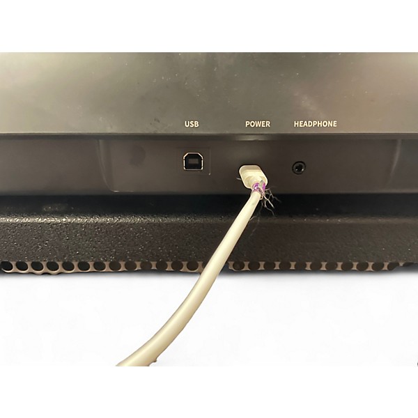 Used The ONE Music Group Smart Keyboard Keyboard Workstation