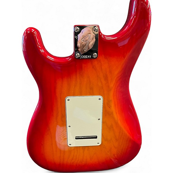 Used 2024 Fender PLAYER II CHAMBERED ASH STRATOCASTER Cherry Sunburst Solid Body Electric Guitar