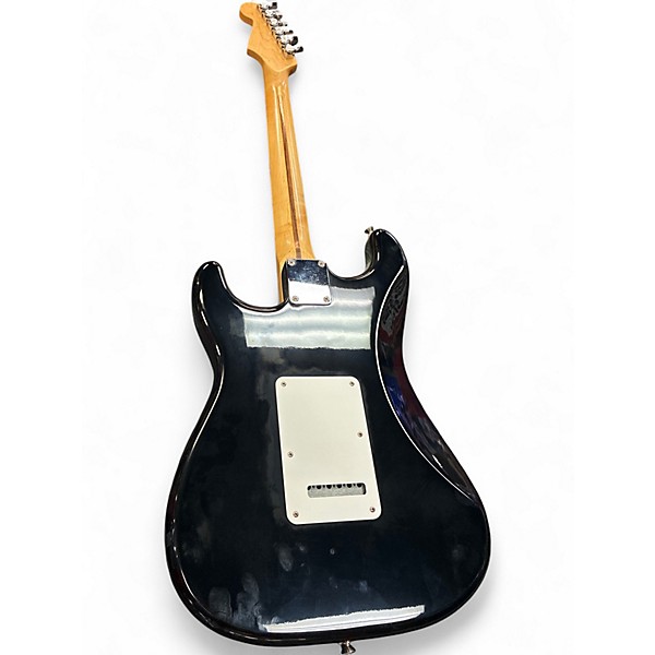 Used Fender stratocaster Black Solid Body Electric Guitar