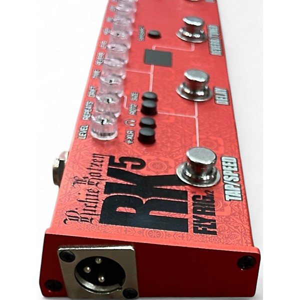 Used Tech 21 Fly Rig 5 V2 SansAmp Effect Processor
