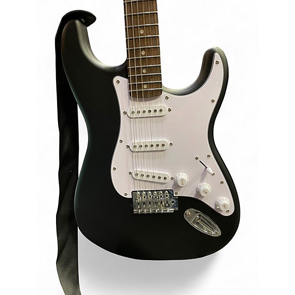 Used Squier DEBUT STRATOCASTER Black Solid Body Electric Guitar