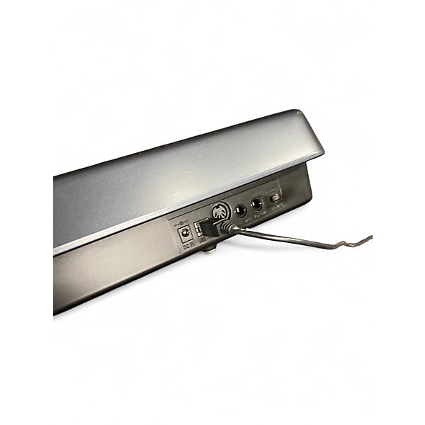Used M-Audio KEYSTATION 88