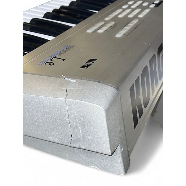 Used KORG Triton Le 61 Key Keyboard Workstation | Guitar Center