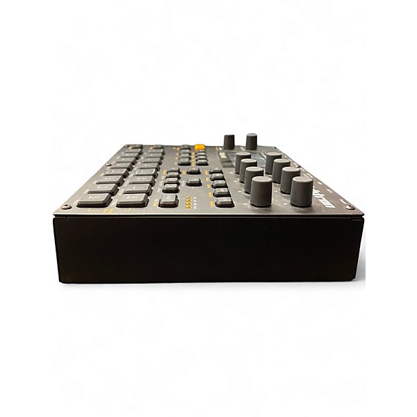 Used Elektron DIGITAKT Synthesizer