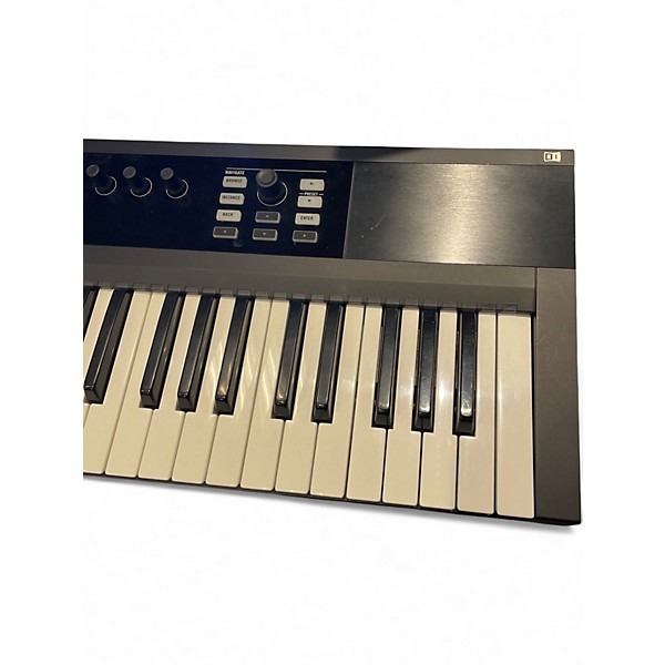 Used Native Instruments Komplete Kontrol S49 MIDI Controller