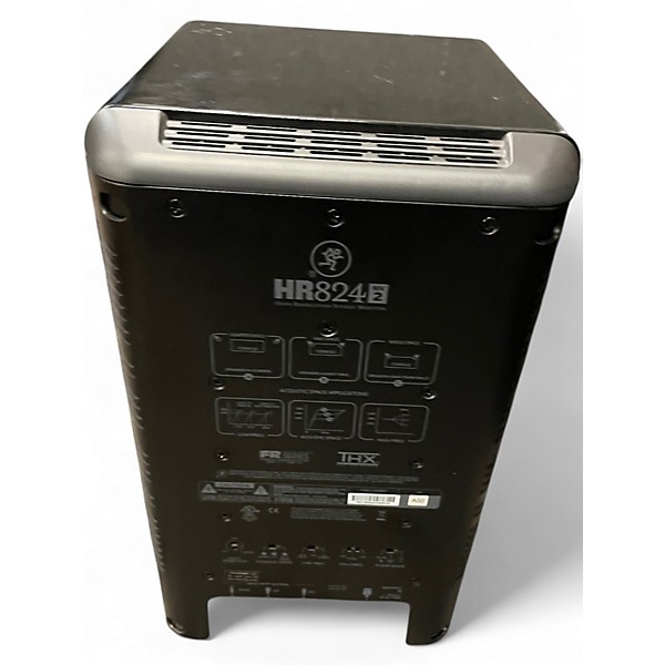 Used Mackie HR824 Pair Powered Monitor