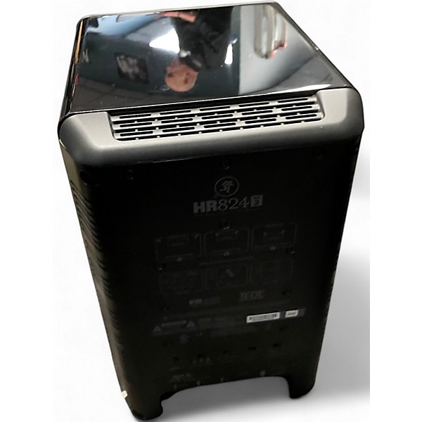 Used Mackie HR824 Pair Powered Monitor