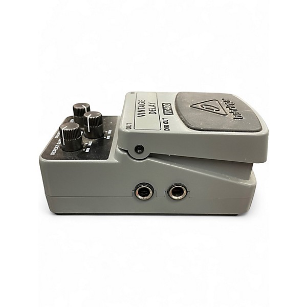 Used Behringer VD400 Vintage Delay Effect Pedal