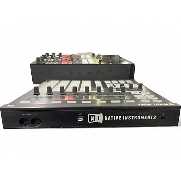 Used Native Instruments Maschine MKI MIDI Controller