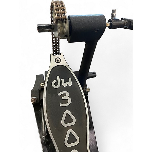 Used DW 3000 Series Double Double Bass Drum Pedal