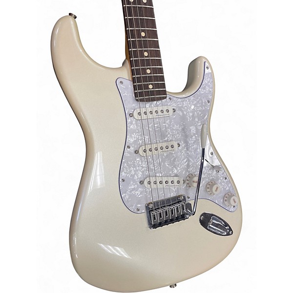 Used Fender PLAYER II STRATOCASTER Olympic Pearl Solid Body Electric Guitar