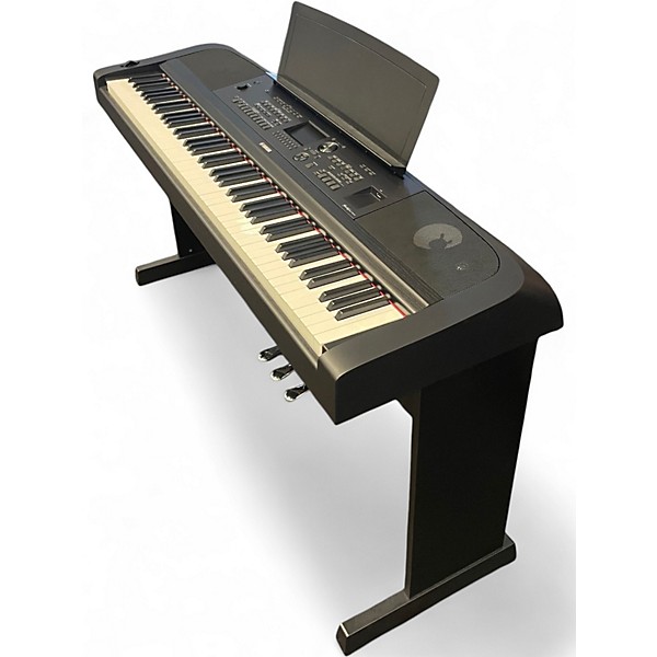Used Yamaha DGX-670B Arranger Keyboard