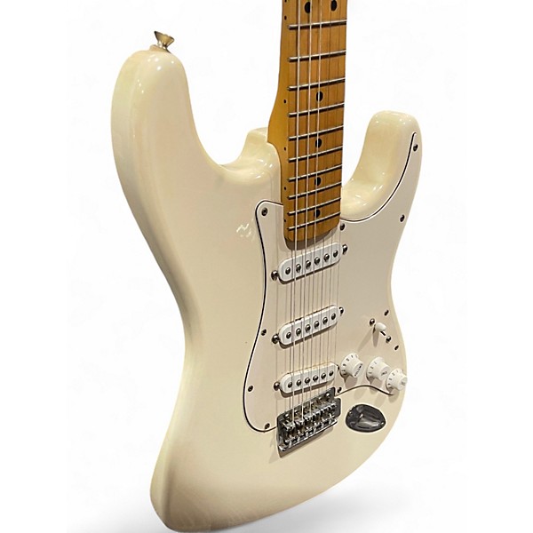 Used Fender Player Stratocaster Pearl White Solid Body Electric Guitar