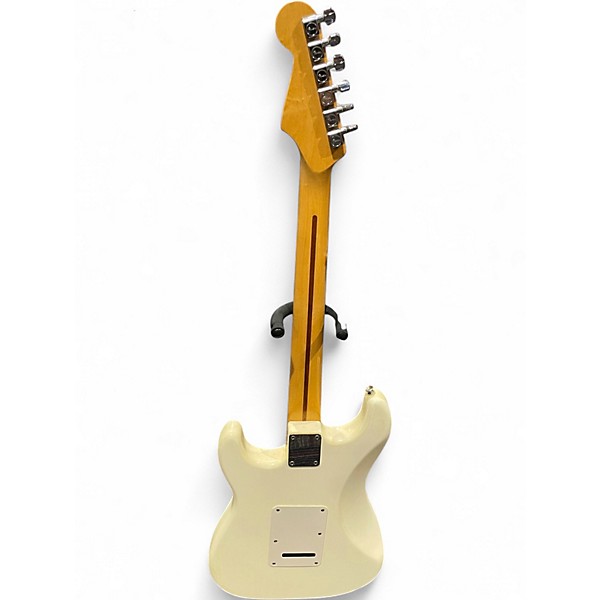 Used Fender Player Stratocaster Pearl White Solid Body Electric Guitar