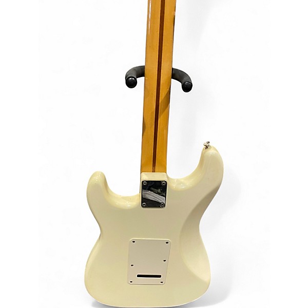 Used Fender Player Stratocaster Pearl White Solid Body Electric Guitar