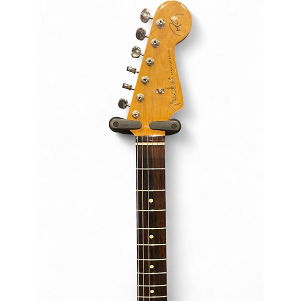 Used Fender Artist Series Robert Cray Stratocaster 2 Color Sunburst Solid Body Electric Guitar