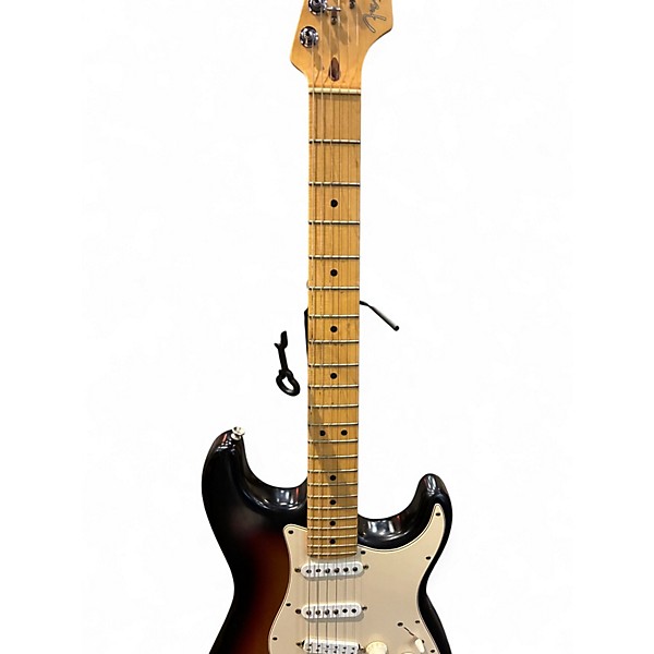 Used 2006 Fender Highway One Stratocaster 3 Tone Sunburst Solid Body Electric Guitar