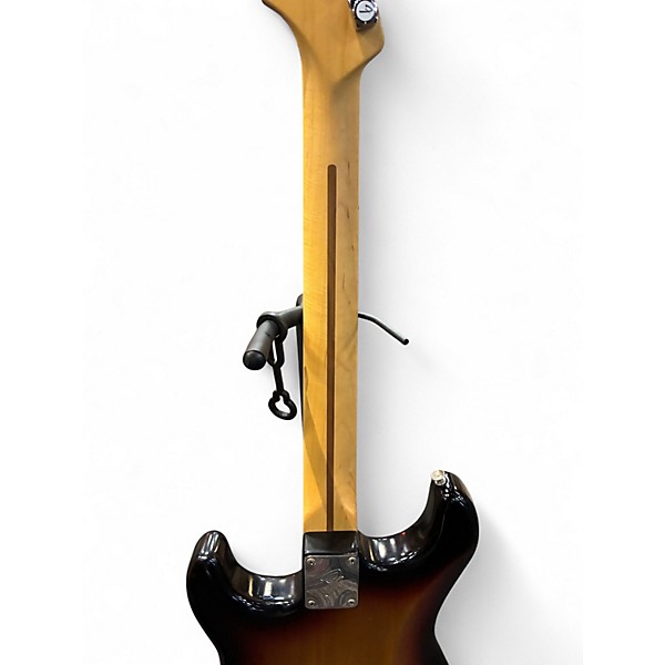 Used 2006 Fender Highway One Stratocaster 3 Tone Sunburst Solid Body Electric Guitar