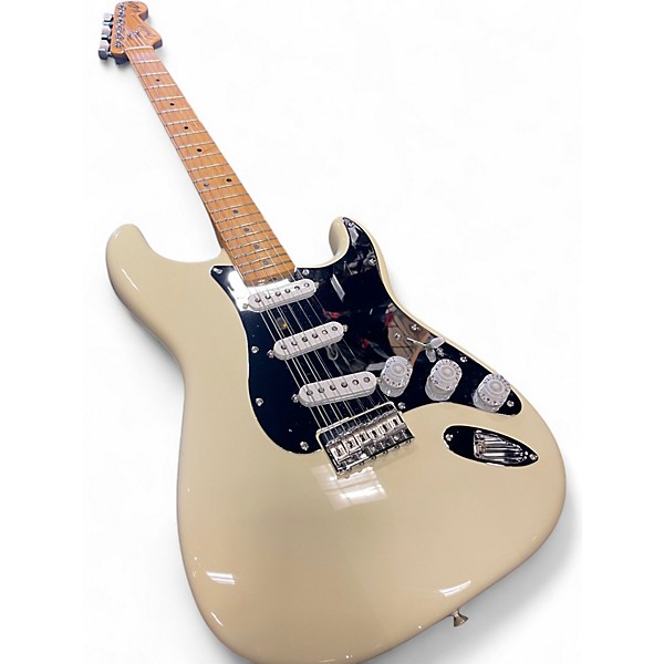 Used Fender NILE ROGERS HITMAKER Olympic White Solid Body Electric Guitar