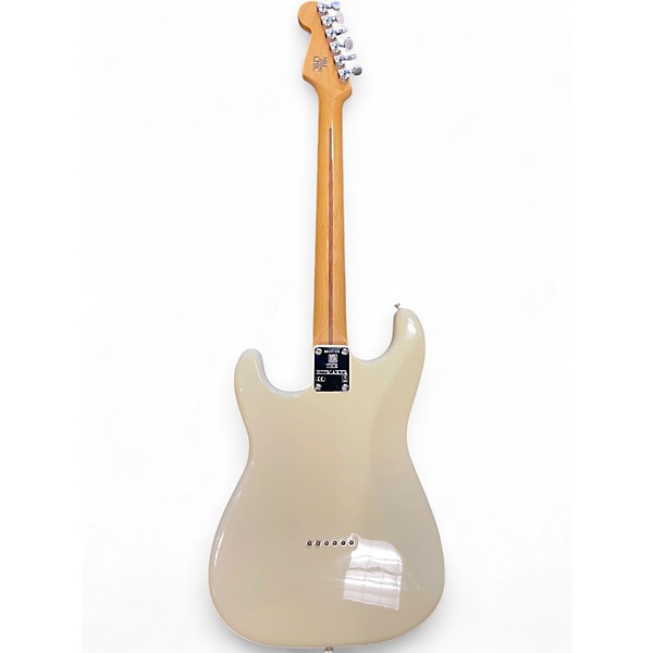 Used Fender NILE ROGERS HITMAKER Olympic White Solid Body Electric Guitar