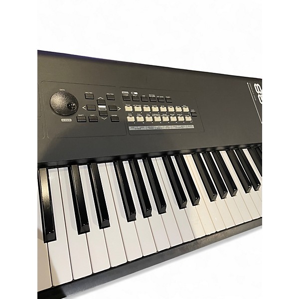 Used Yamaha MX88BK Synthesizer