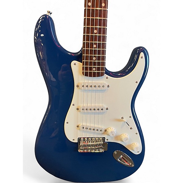 Used Squier Affinity Stratocaster Lake Placid Blue Solid Body Electric Guitar