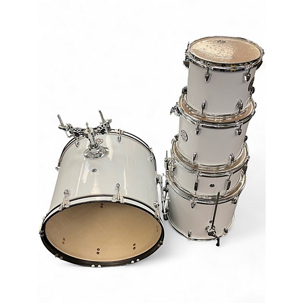 Used 2023 ddrum 5 Piece D2 White Drum Kit