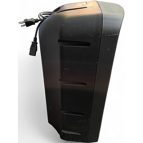 Used Behringer EUROLIVE B112D Powered Speaker