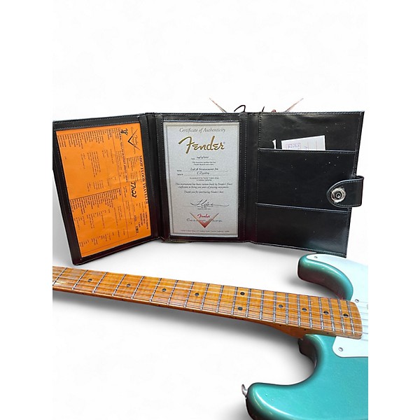 Used Fender Custom Shop LTD 58 Stratocaster Journeyman Relic 2 Color Sunburst Relic Solid Body Electric Guitar