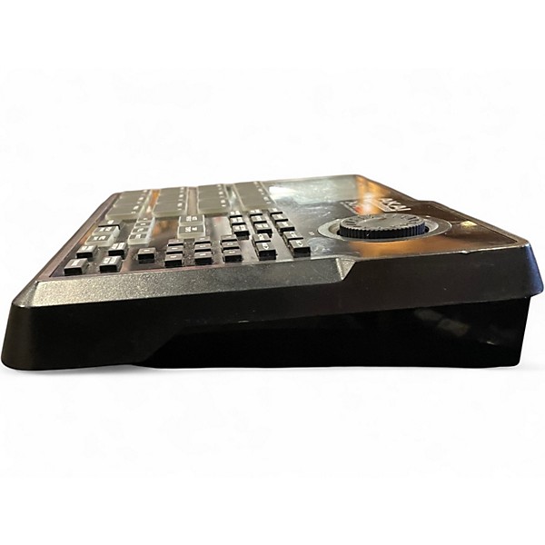Used Akai Professional XR20 Beat Production Center Production Controller