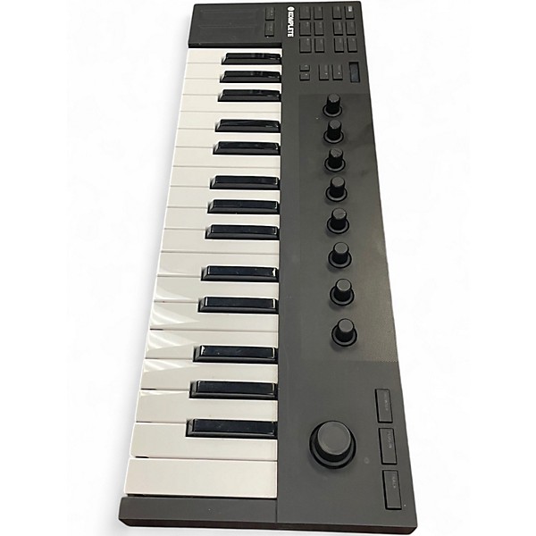Used Native Instruments Komplete Kontrol M32 MIDI Controller