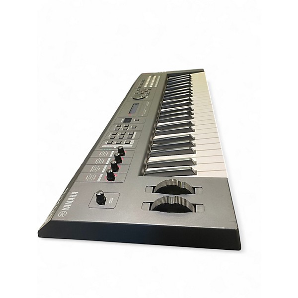 Used Yamaha MX49 49 Key Keyboard Workstation