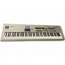 Used Yamaha MO8 88 Key Keyboard Workstation