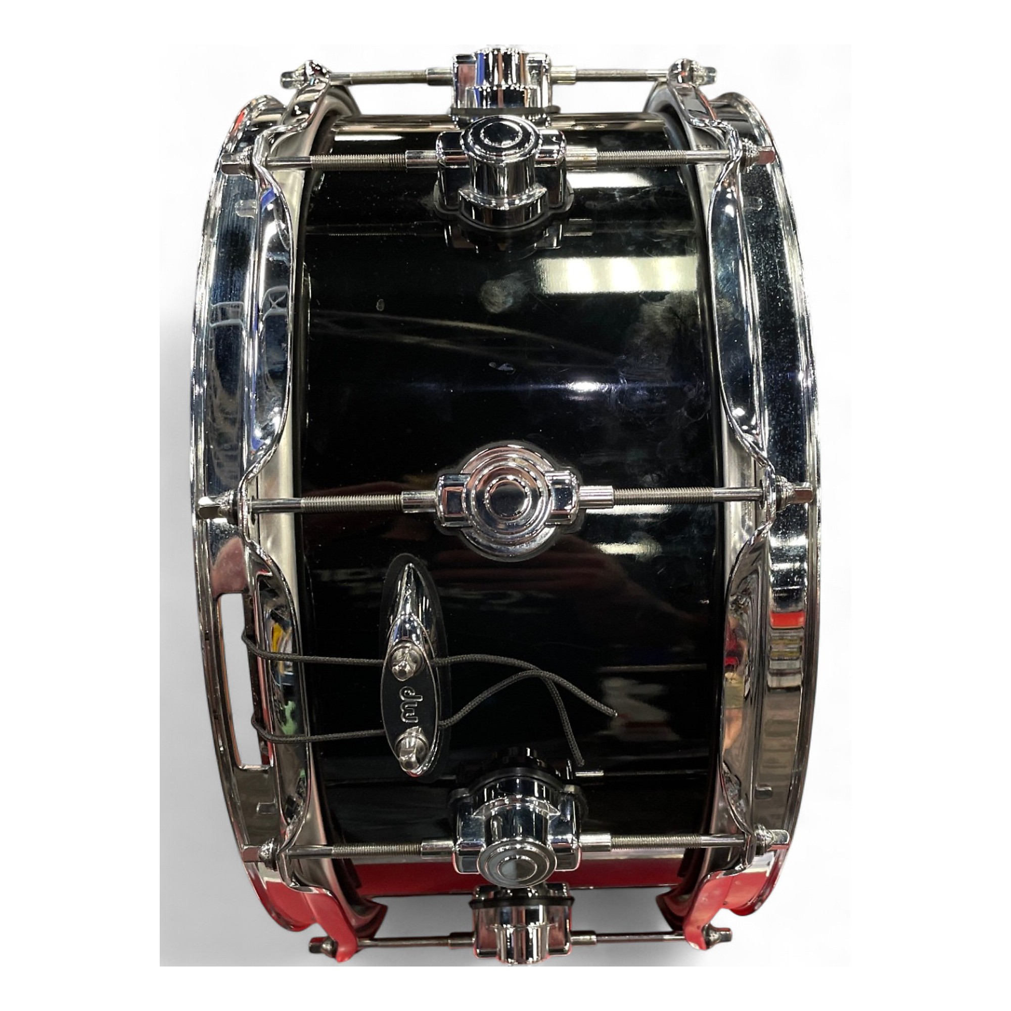Used DW 6.5X14 Performance Series Snare Ebony Stain Lacquer Drum Used DW 6.5X14 Performance Series Snare Ebony Stain Lacquer Drum