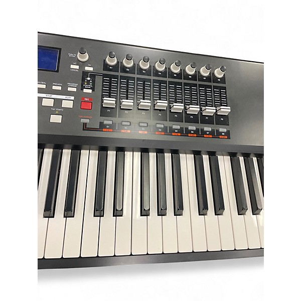 Used 2010s Akai Professional MPK88 88 Key MIDI Controller