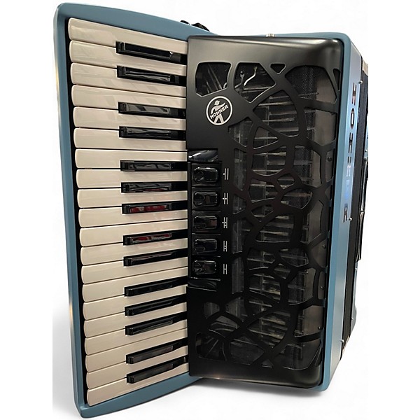 Used Hohner BR80 MyColor III Accordion