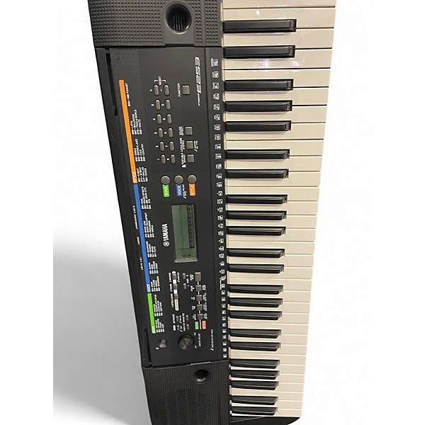 Used Yamaha PSRE253 61 Key Portable Keyboard