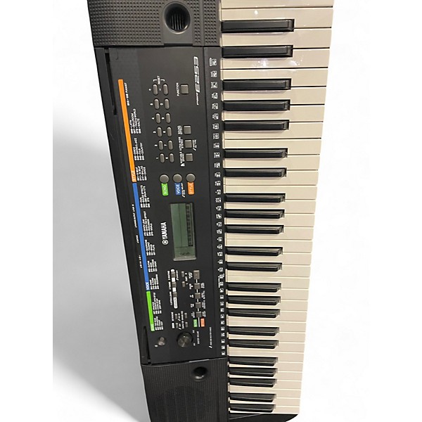 Used Yamaha PSRE253 61 Key Portable Keyboard