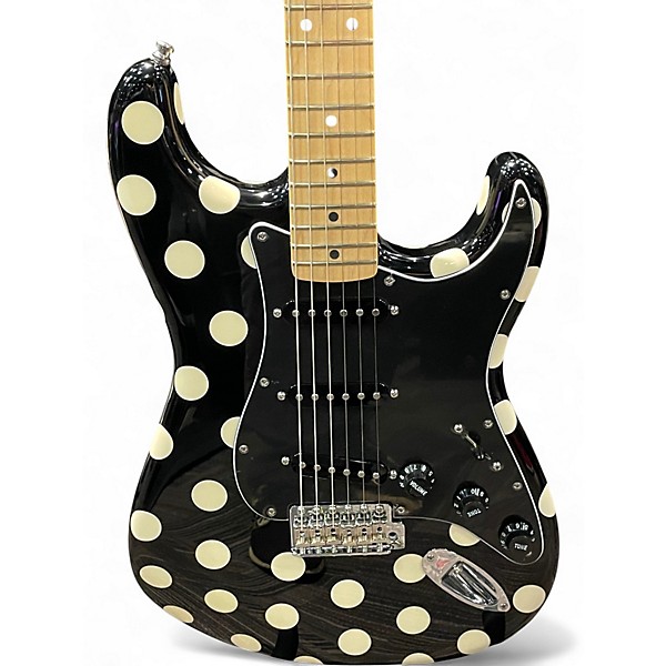 Used Fender Artist Series Buddy Guy Polka Dot Stratocaster Black With White Polka Dots Solid Body Electric Guitar