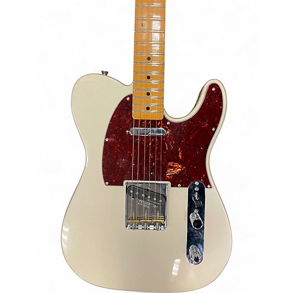 Used Fender FSR STRATOCASTER Blizzard Pearl Solid Body Electric Guitar