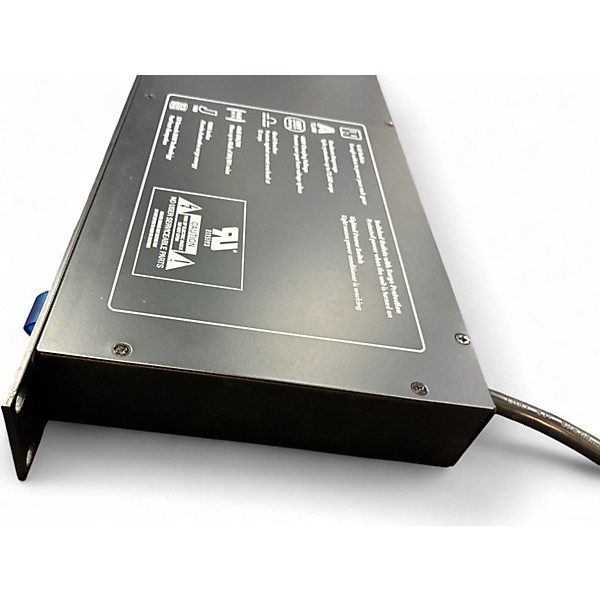 Used Live Wire Power PC900 Power Conditioner