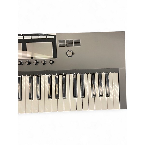 Used Native Instruments Komplete Kontrol S49 MIDI Controller