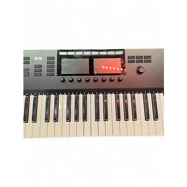 Used Native Instruments Komplete Kontrol S49 MIDI Controller
