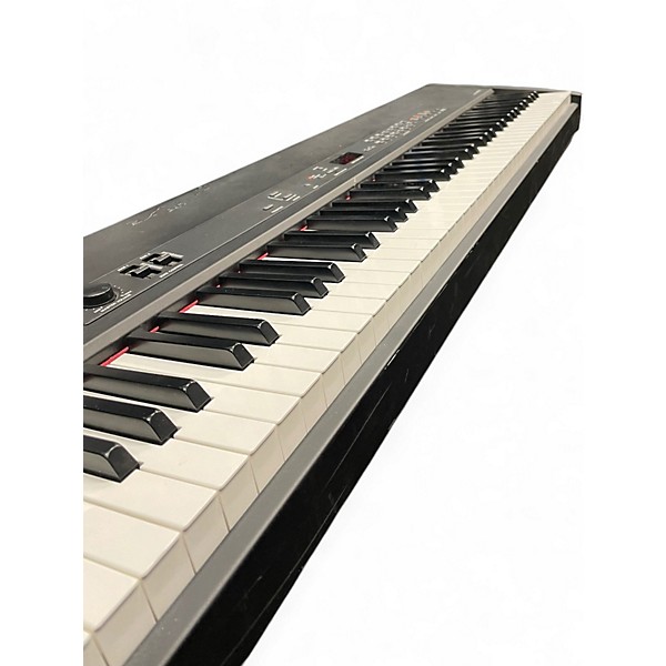 Used Yamaha CP33 88 Key Stage Piano