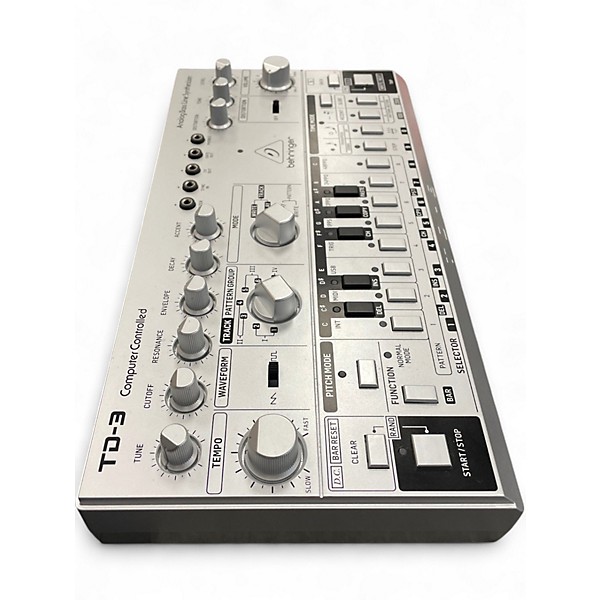 Used Behringer TD-3-SR Synthesizer